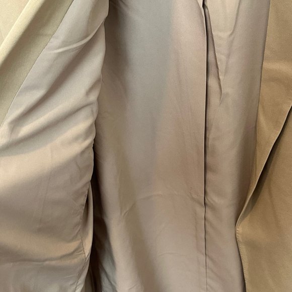 Simple Structure Blazer - Picture 5 of 10